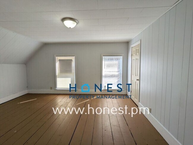 Building Photo - 36 Prospect St