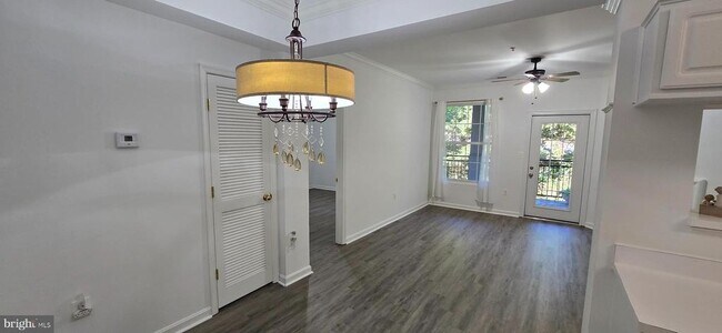 Building Photo - 20451 Chesapeake Square