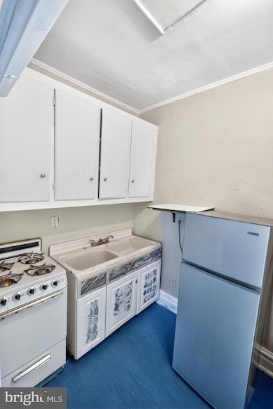 Building Photo - 40 S Governors Ave