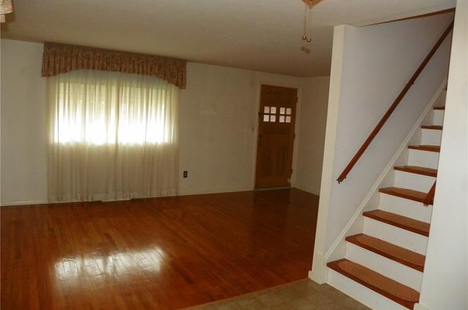 Building Photo - 4360 W 150th St