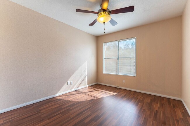 Building Photo - 4-Bed Green Valley Home with Private Pool ...