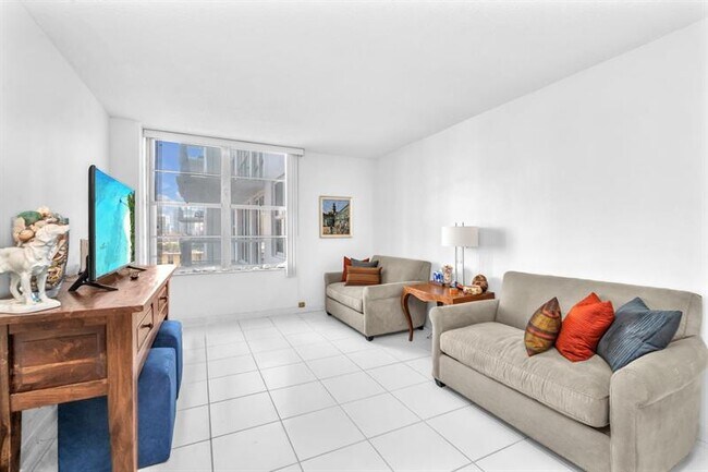 Building Photo - 230 174th St