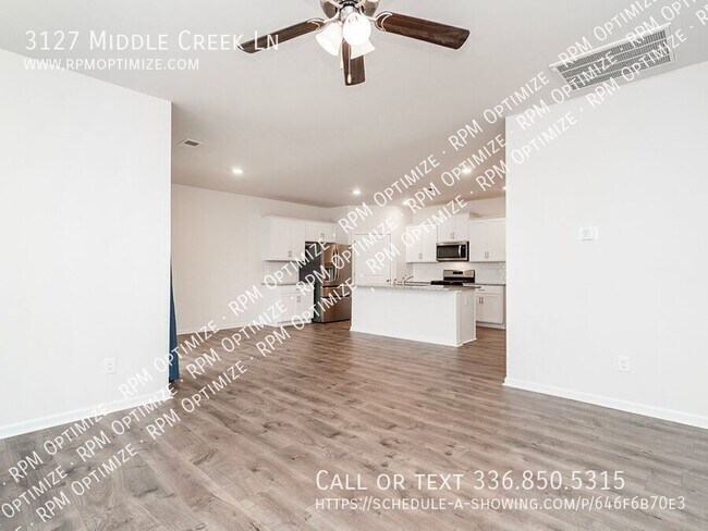 Building Photo - 3127 Middle Creek Ln