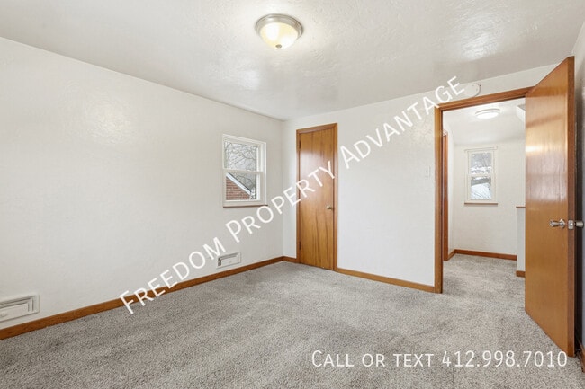 Building Photo - 2238 Lutz St