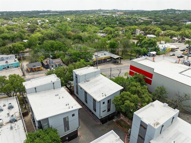 Building Photo - 1702 S Lamar Blvd