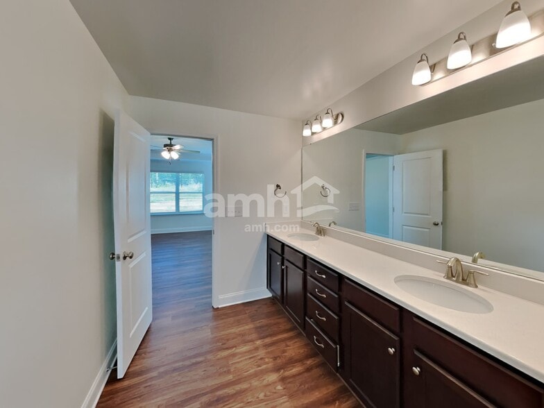 Building Photo - 134 Keyser Dr