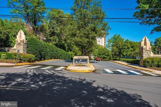 Building Photo - 5225 Pooks Hill Rd