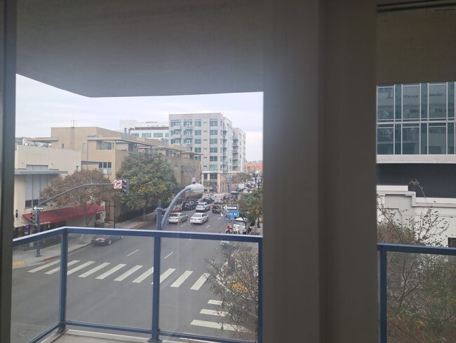 Building Photo - 875 G St