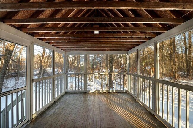 Building Photo - 25% off 1st months rent! Well maintained, ...