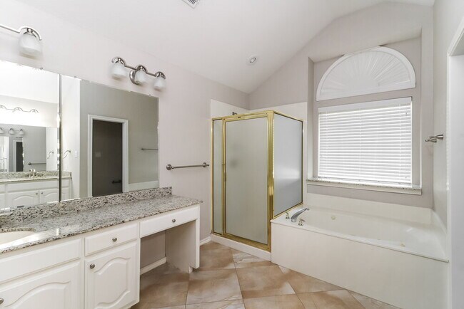 Building Photo - 7824 Blossom Dr