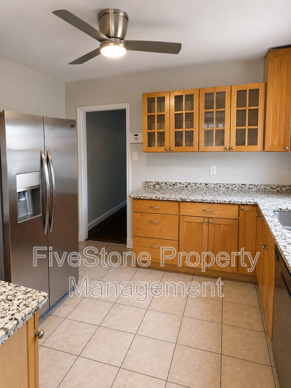 Building Photo - 144 Northwood Dr