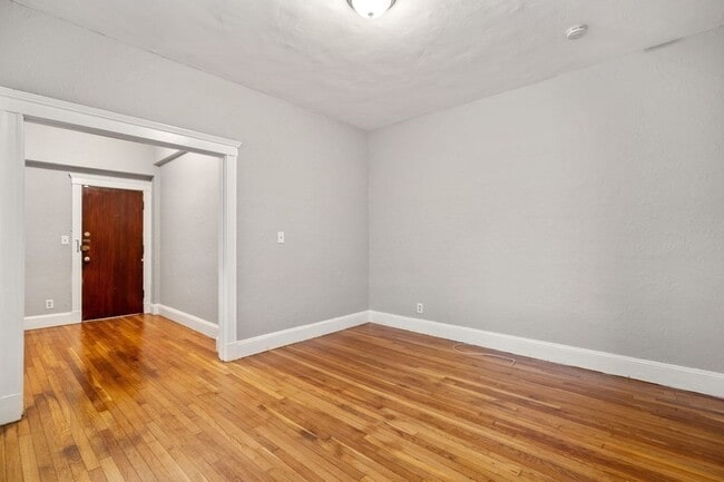 Building Photo - 1945 Commonwealth Ave