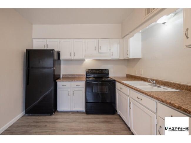 Building Photo - Discover this Gorgeous, Remodeled Mesa 2/1...