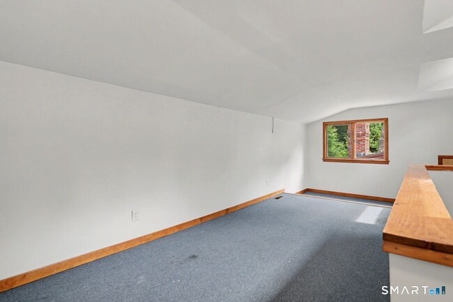 Building Photo - 52 Stanley Rd