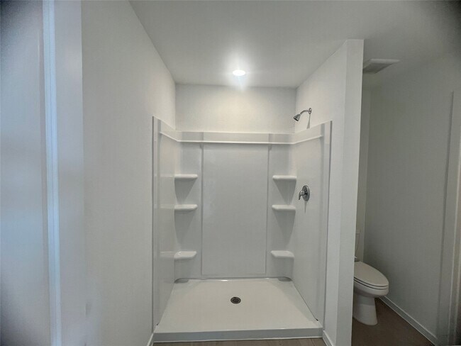 Building Photo - 16802 Great Highlands Dr