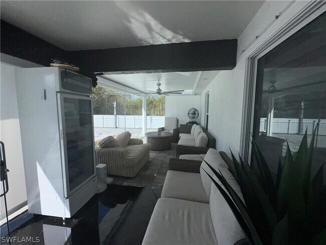 Building Photo - 3417 31st St W