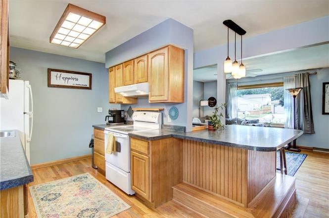 Building Photo - 2944 Uranus Ave