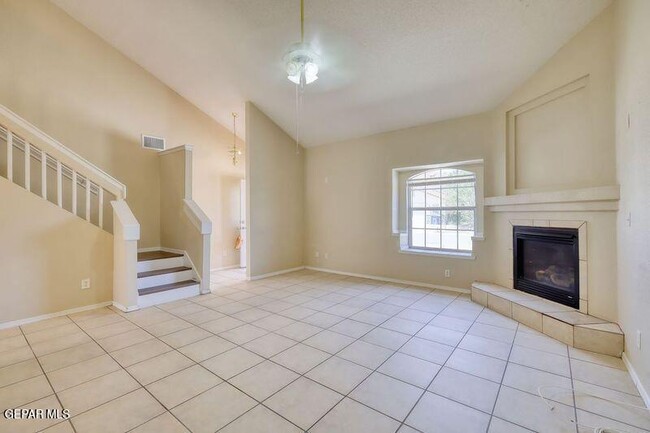 Building Photo - 3104 Tierra Paola Ln