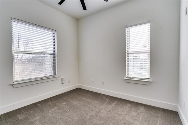 Building Photo - 5922 Ross Ave