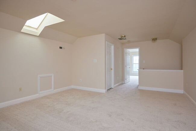 Building Photo - 10607 Farmbrooke Ln