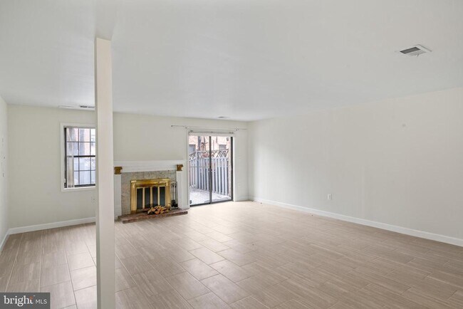 Building Photo - 5412 Wycklow Ct