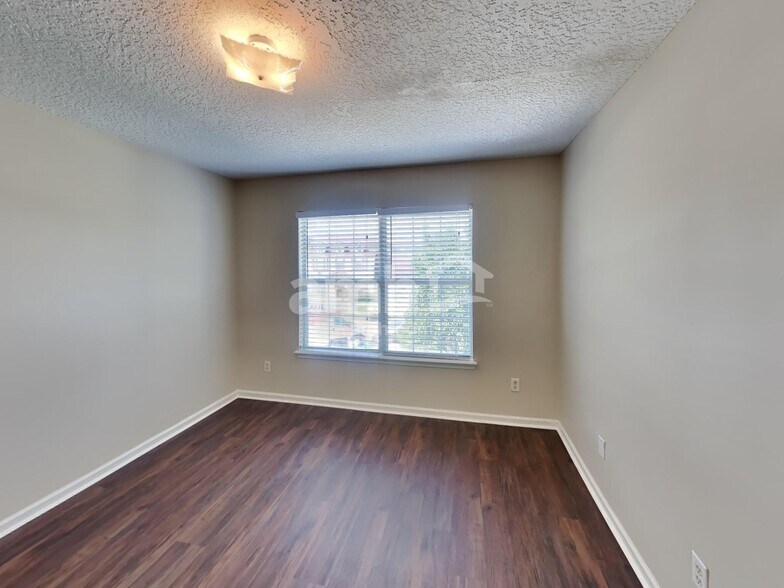 Building Photo - 5198 Armsgate Ct