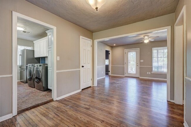 Building Photo - 1824 Andover Ct