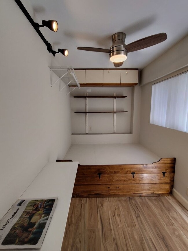Building Photo - ***AVAILABLE NOW***Modern Micro Unit – Ste...
