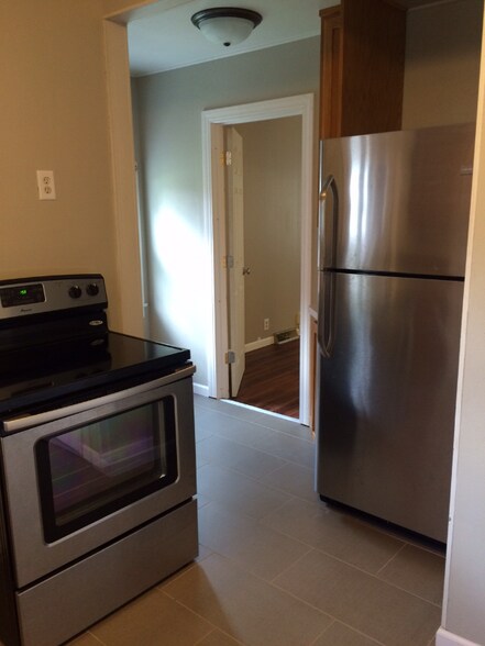 Building Photo - 803 23rd St S