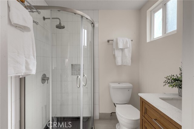 Building Photo - 5165 Pearblossom Dr