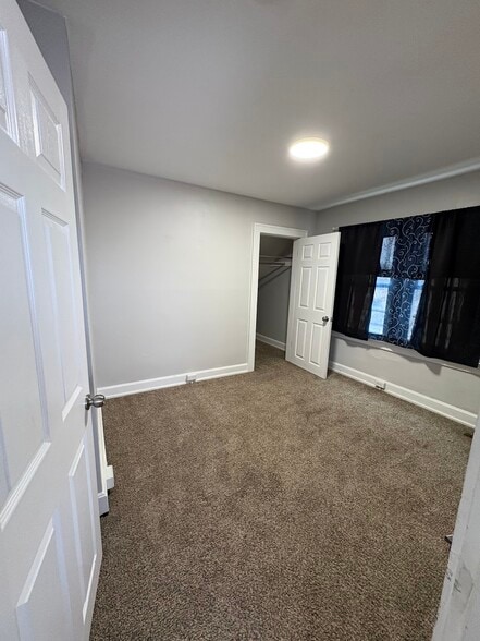 Building Photo - 1262 E 20th Ave