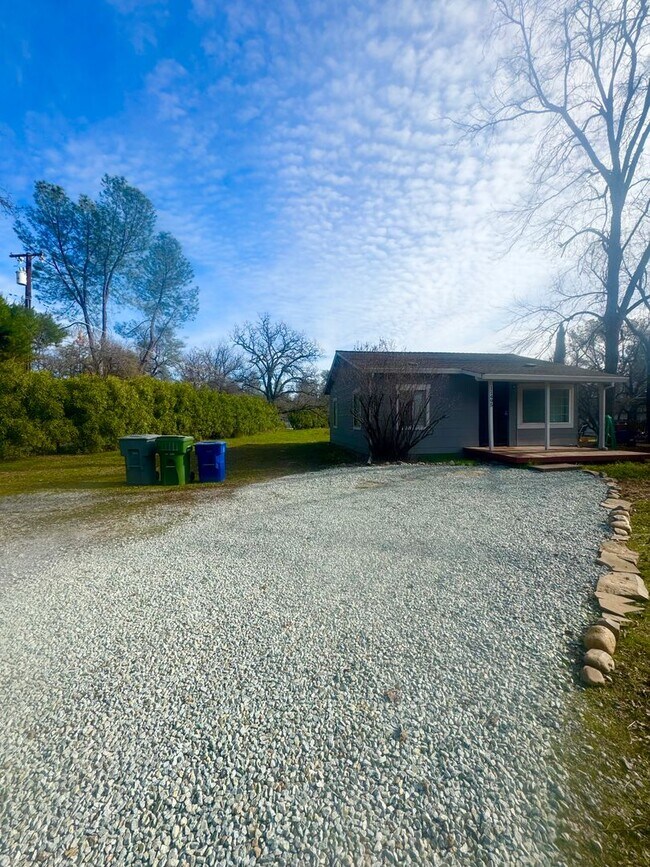 Building Photo - 11495 Hawley Rd
