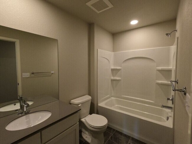 Building Photo - 2814 Barnstormer St