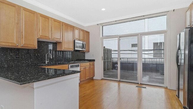 Building Photo - 1354 S Indiana Pkwy