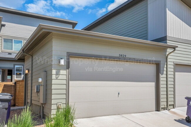 Building Photo - 5829 N Beeler St