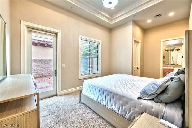 Building Photo - 1581 Villa Rica Dr