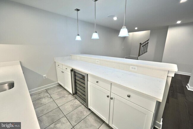 Building Photo - 12 Ervin Dr