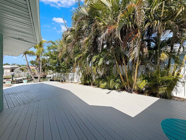 Building Photo - 200 176th Terrace E