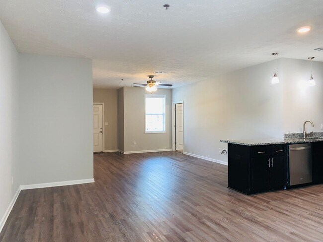 Building Photo - 621 Jefferson St