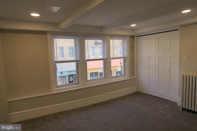 Building Photo - 66 High St