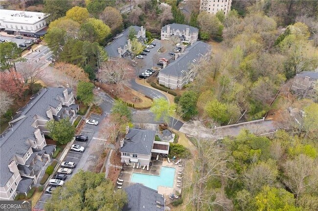 Building Photo - 13 Normandy Ct