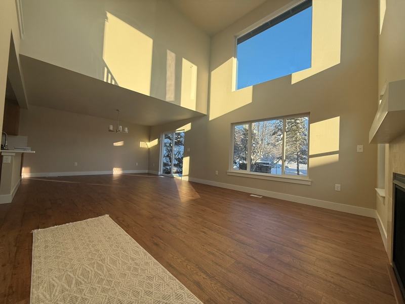 Building Photo - 2527 Wesleyan Dr