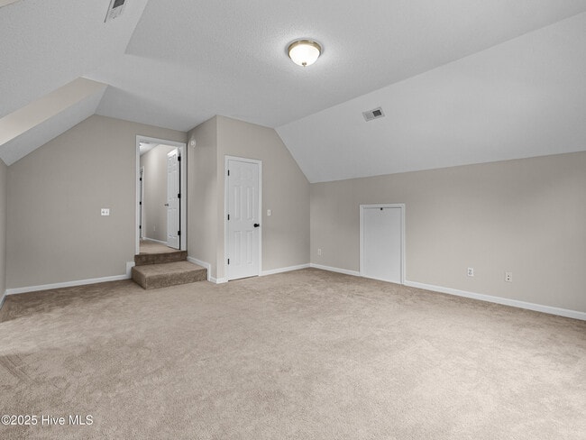 Building Photo - 106 Little Current Ln
