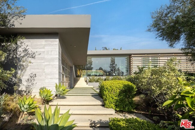 Building Photo - 1166 Angelo Dr