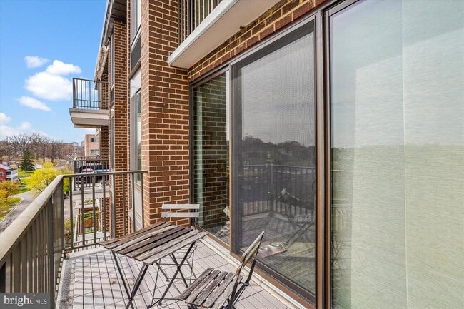 Building Photo - 1510 12th St N