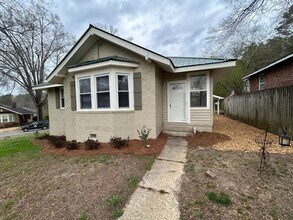 Building Photo - Updated 3/2 House in Celanese- $1,595