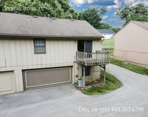Building Photo - 4813 Woodward-