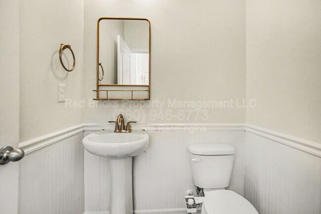 Building Photo - 1569 Cambria Ct