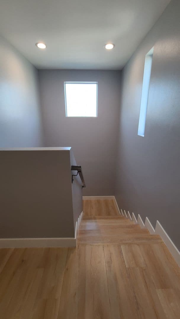 Building Photo - 84(142-144 1/2)