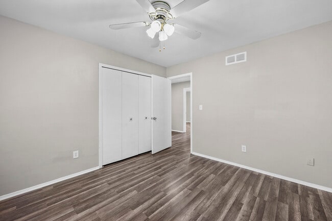 Building Photo - 5353 Wright Way S